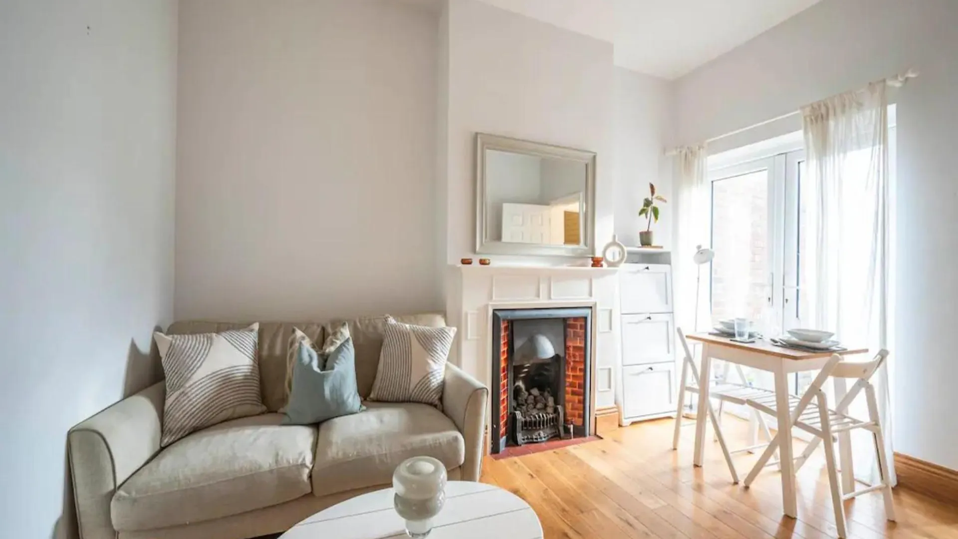 Pass The Keys Hither Green Ground Floor Flat With Garden London