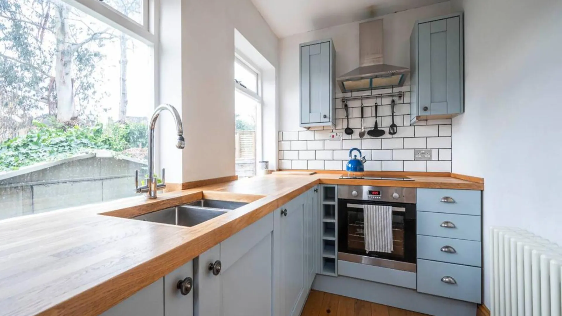 Pass The Keys Hither Green Ground Floor Flat With Garden London